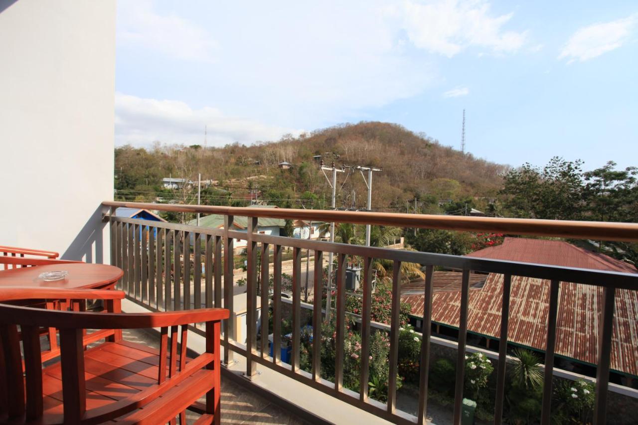 Kalton Hotel Labuan Bajo Esterno foto