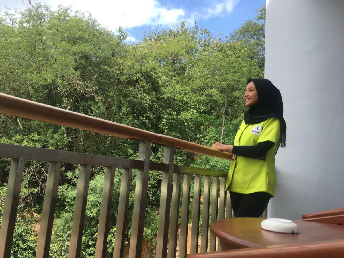 Kalton Hotel Labuan Bajo Esterno foto