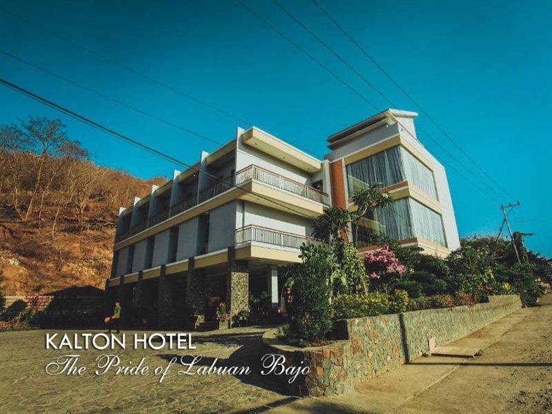 Kalton Hotel Labuan Bajo Esterno foto